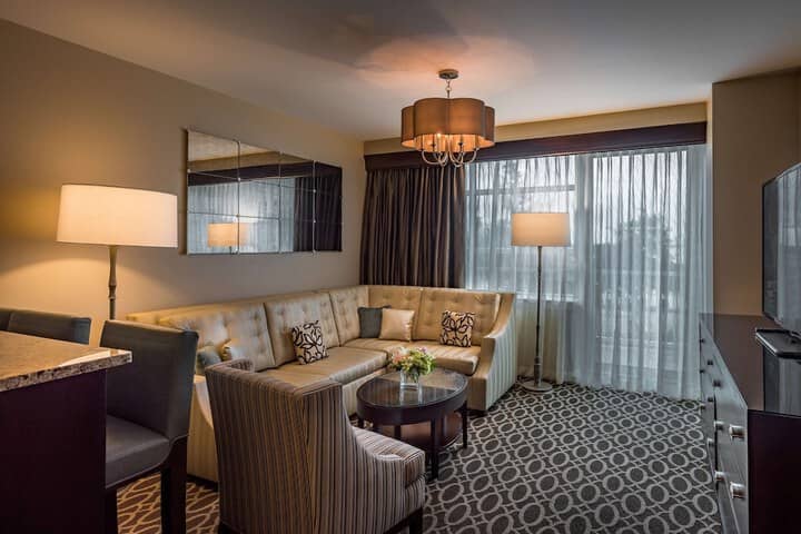 Room 42 of 145