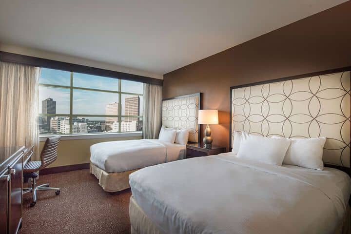 Room 15 of 145