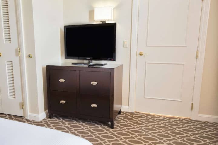 Room 31 of 145